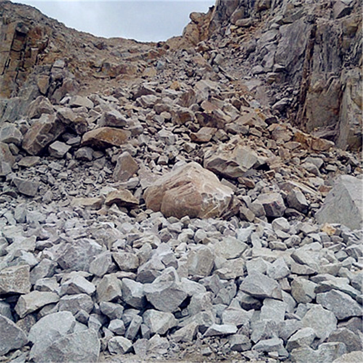 吉林陽光采石場 建筑石料石灰巖規格多樣，狗頭石發貨快，就近供應